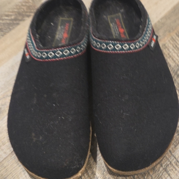 Haflinger Black Mules with Patterned Trim - Picture 11 of 16